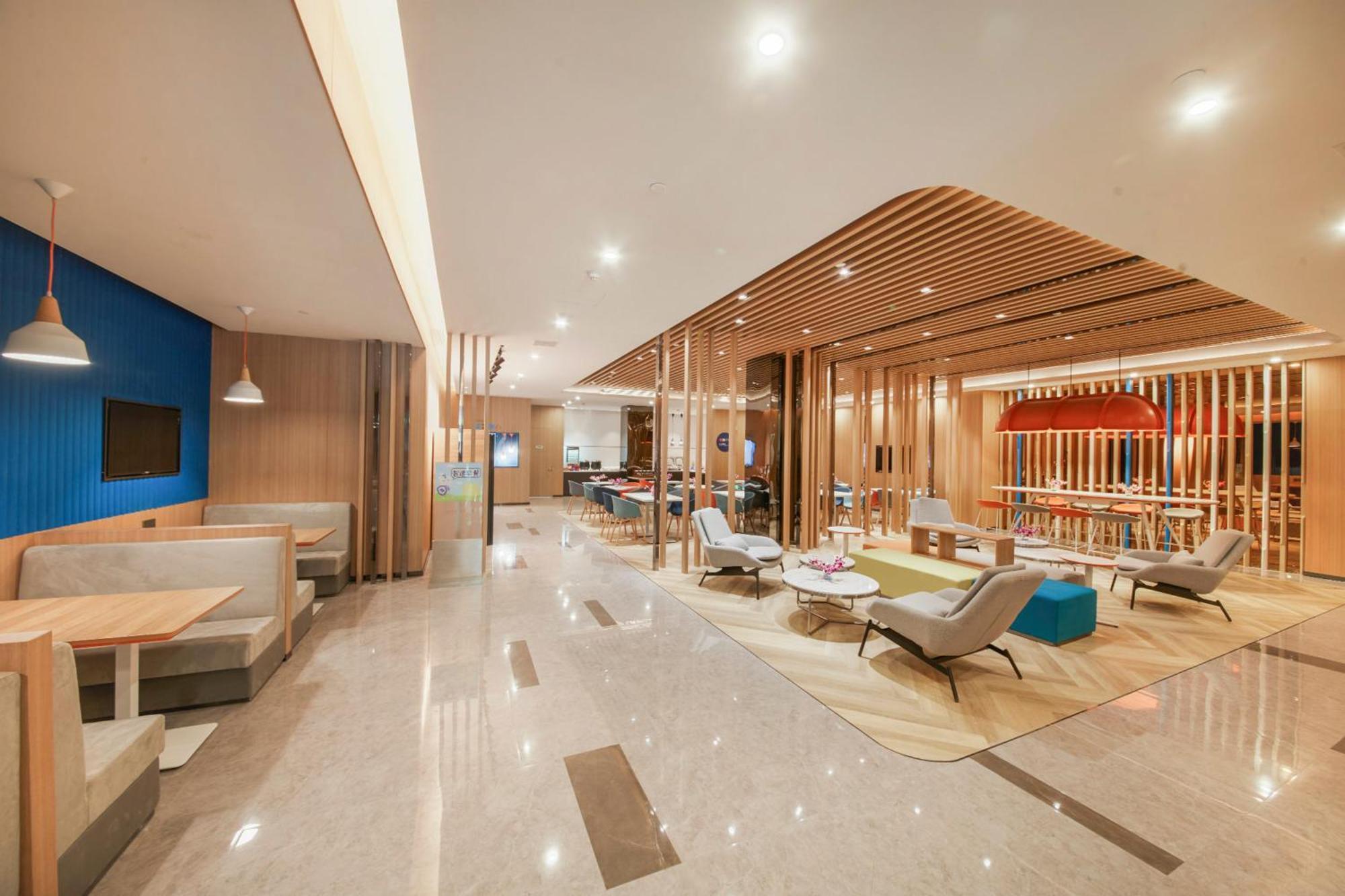 Holiday Inn Express Shanghai Xuhui Binjiang, An Ihg Hotel Ngoại thất bức ảnh